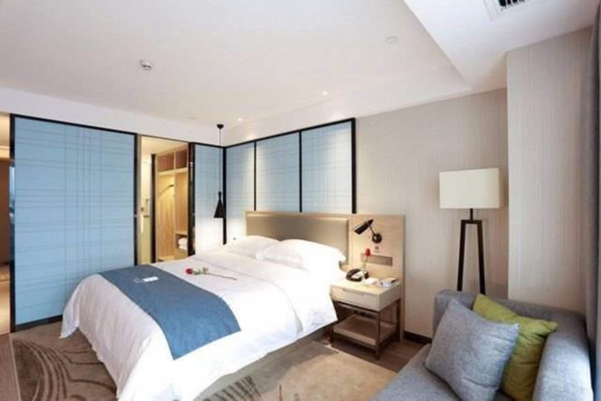 Echarm Hotel Guangzhou Kecun Metro Station Exterior photo