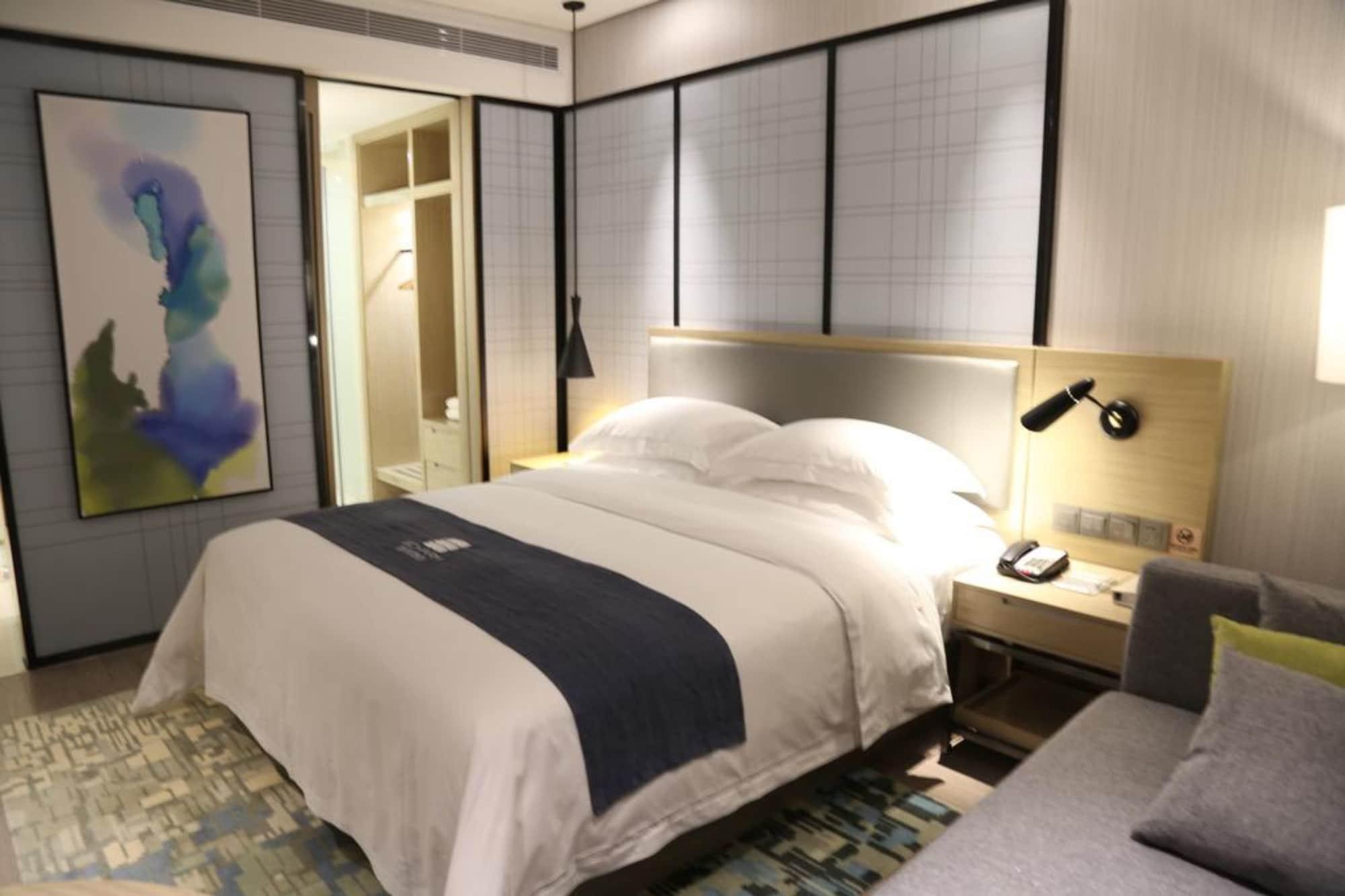 Echarm Hotel Guangzhou Kecun Metro Station Exterior photo